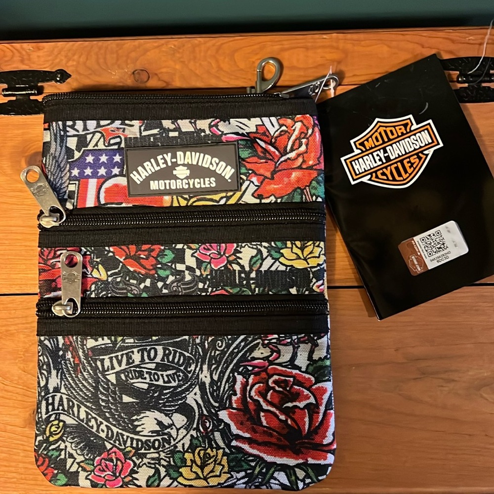 Harley Davidson, Crossbody sling
